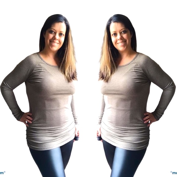 Side Ruched Tunic - Picture 3 of 9